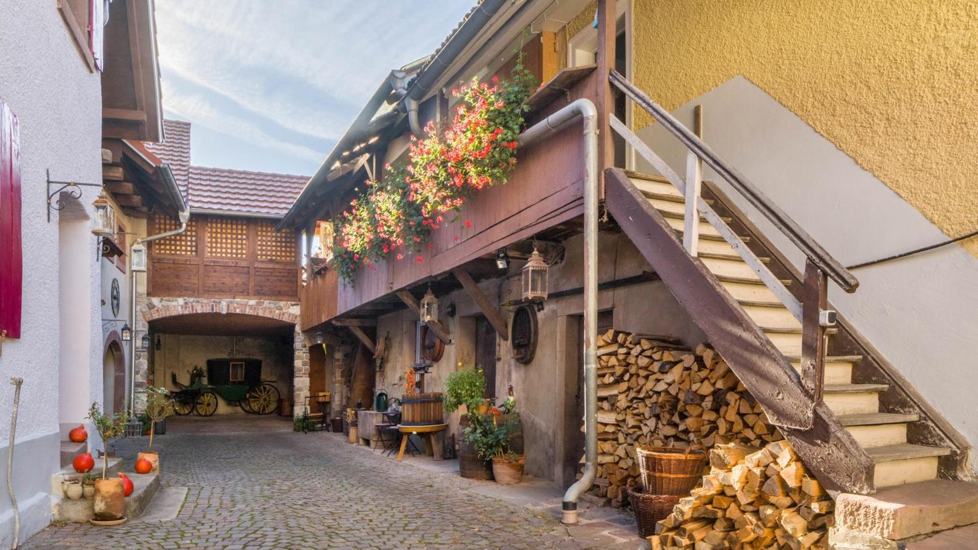 Ferienwohnungen Altes Rathaus Vogtsburg Esterno foto